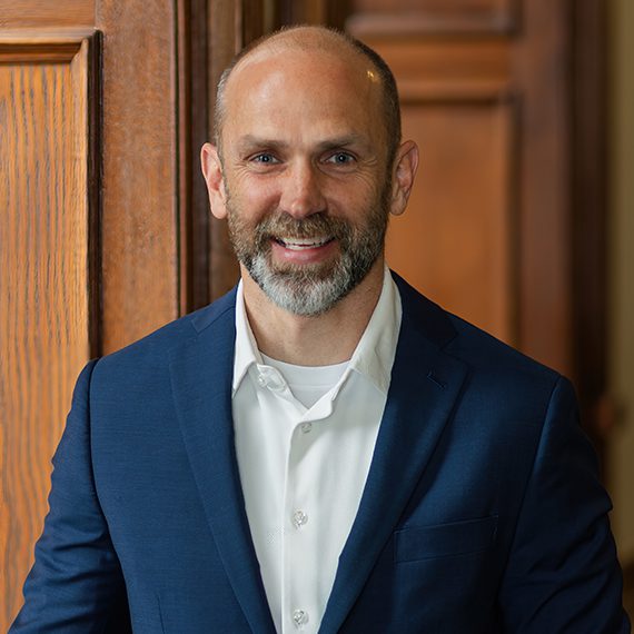 Portrait of Bob Popinski